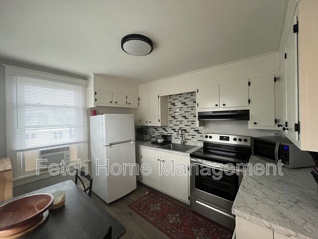 Photo - 834 W Main St Unit 834A