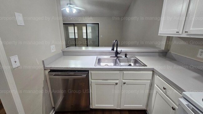 Photo - 3545 Villa Pl