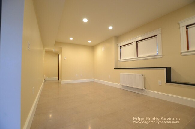 Photo - 160 Bigelow St Unit 1