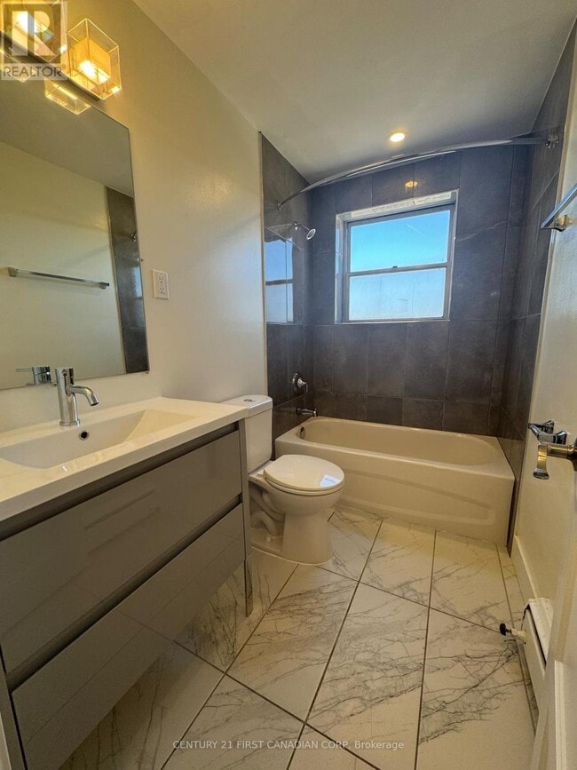 Photo - 75 High St Unité 642