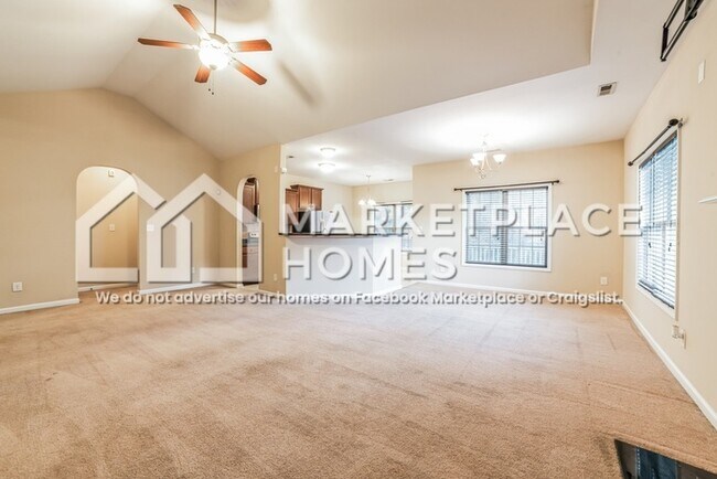 Photo - 405 Peppermint Dr