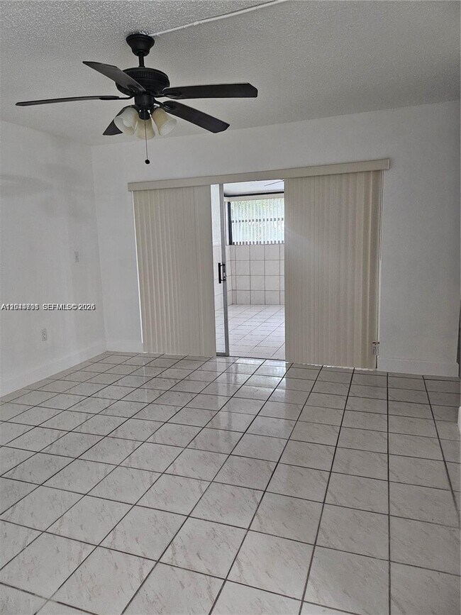 Photo - 10641 SW 108th Ave Unidad 1H
