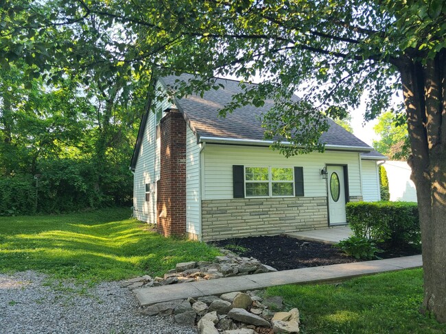 Photo - 156 W Cherokee Dr House