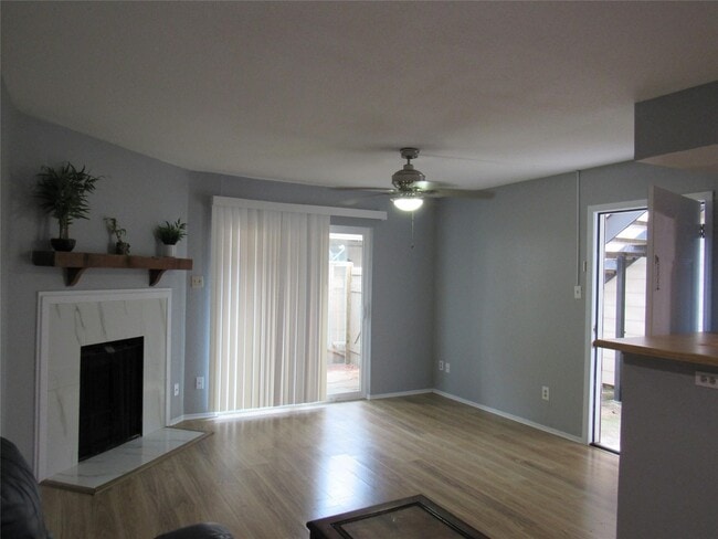 Building Photo - 6001 Reims Rd Unit 305 Rental