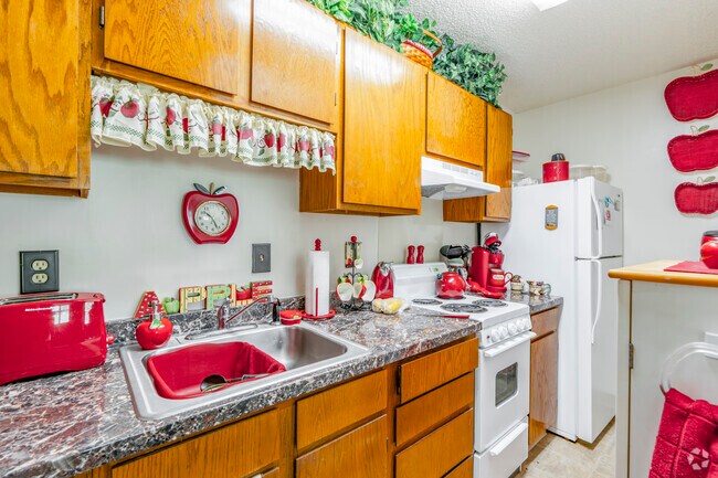 Unit Kitchen - Gatewood Village