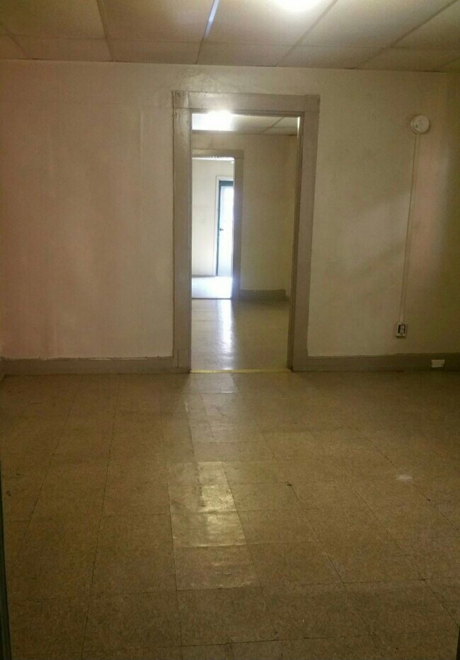 Photo - 46 S Prince St Unit 2