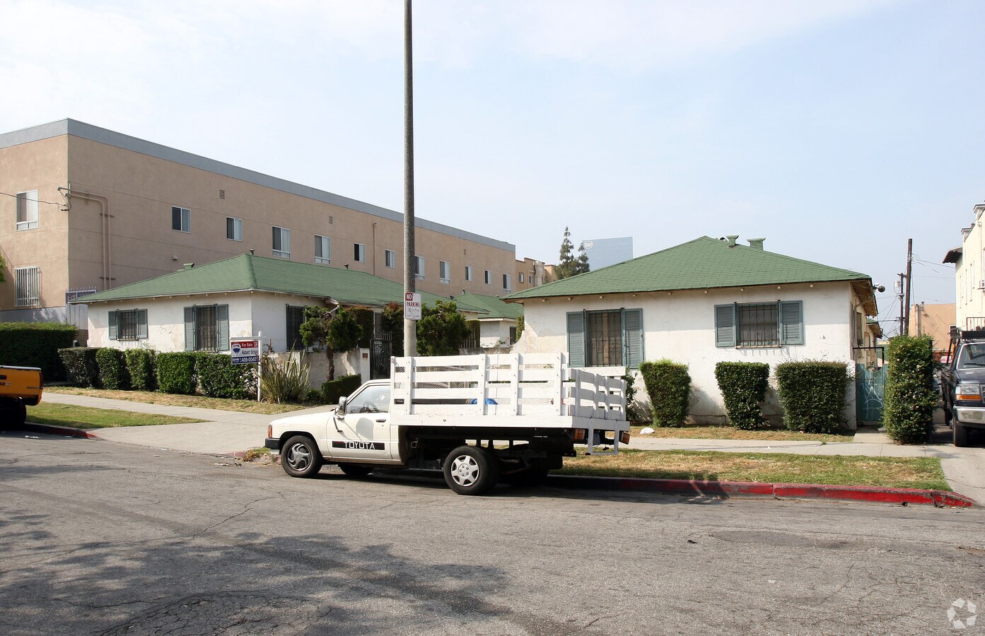 Photo - 1434 Miramar St Apartments