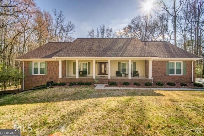 Building Photo - 832 Goza Rd Rental