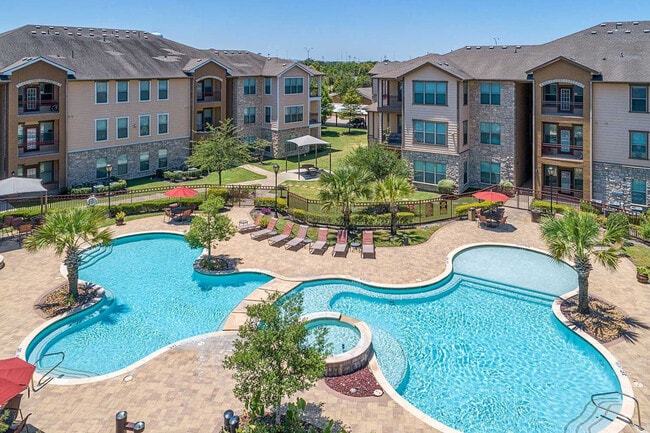 Photo - Kensington Crossings