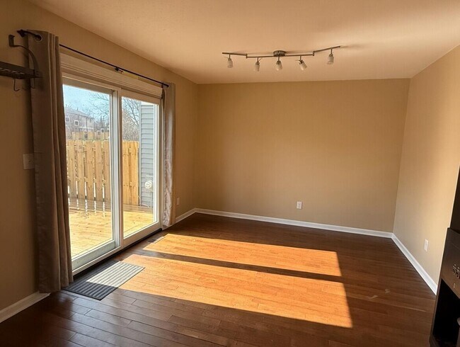 Photo - 3496 Burbank Dr