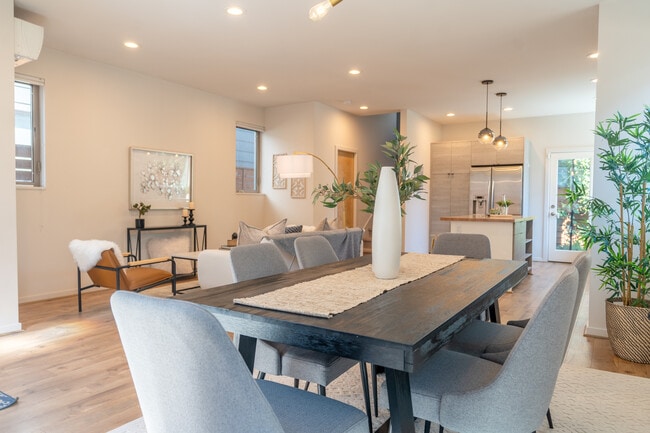 Photo - 424 26th Ave S