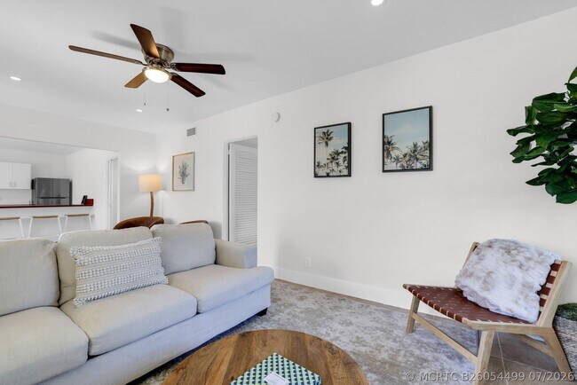 320 Inlet Way Unit 4