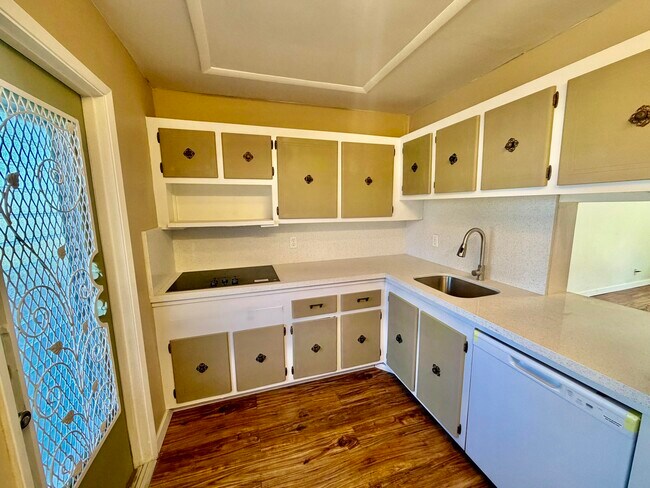 Photo - 1000 NE 14th Ave Unit 304