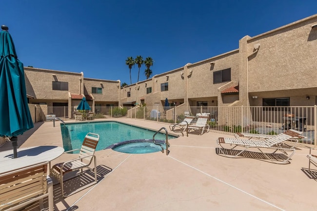 Building Photo - 4938 N 74th St