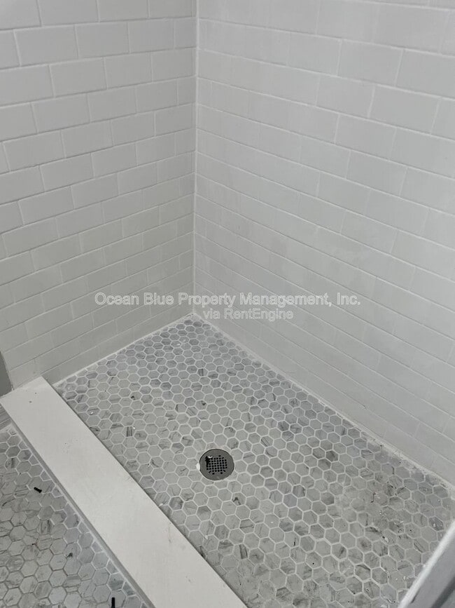 Photo - 2010 E Waters Ave