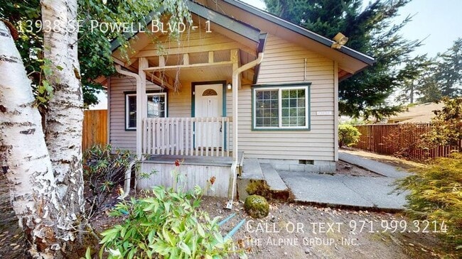Building Photo - 13938 SE Powell Blvd Rental