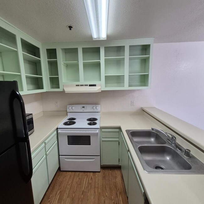 Photo - Affordable 1 bedroom 1 bath condo near the American River and CSUS