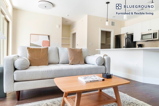 1501 W Howard Ln Unit SI FL5-ID362