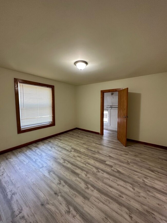 Photo - 5347 N Sherman Blvd Apartamento Unidad 5347 N Sherman Blvd (Upper )