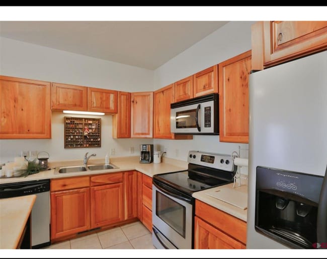 Photo - 813 S 10th St Townhome