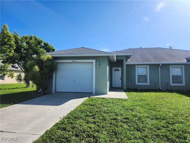 Building Photo - 3733 Country Club Blvd Rental