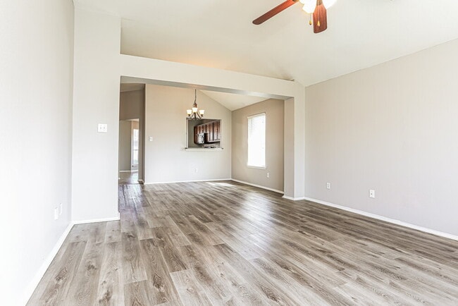 Photo - 1012 James Donald Ln