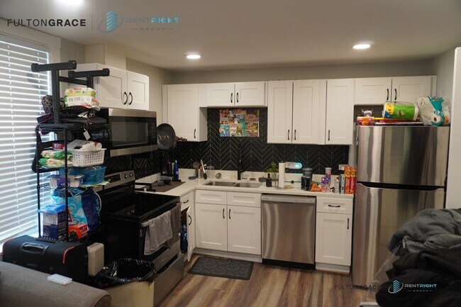 Photo - 1503 W 19th St Unit 5R