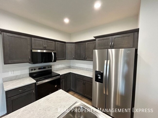 9636 W Tunis Dr