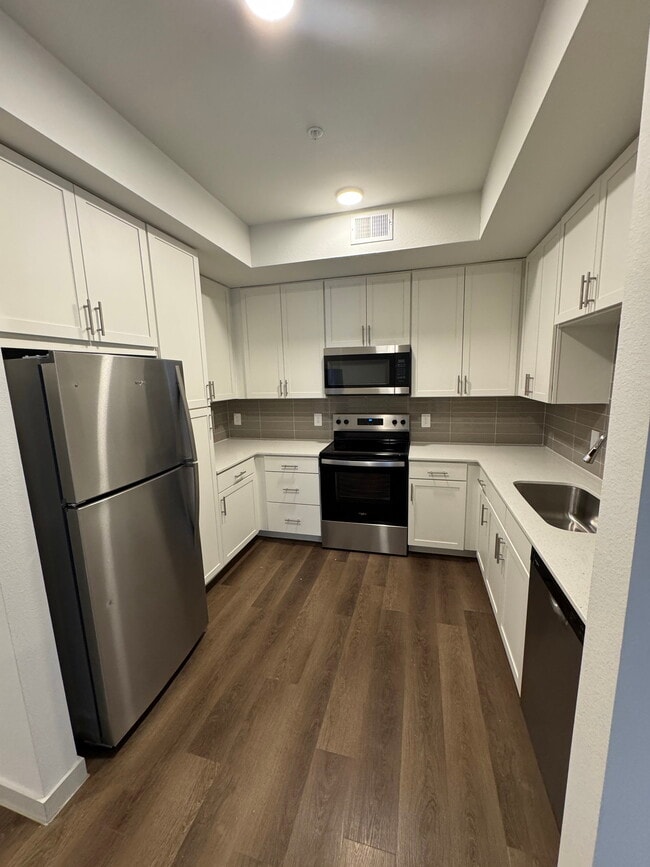 Building Photo - 4100 PGA Pkwy Unit 817