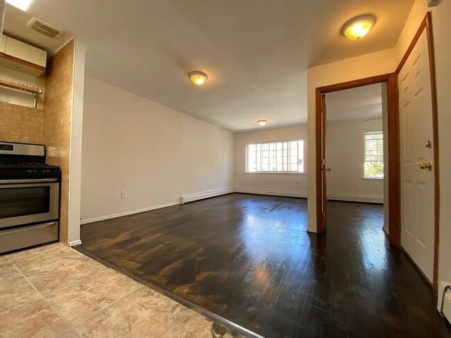 3 bedroom in BROOKLYN NY 11216 - 3 bedroom in BROOKLYN NY 11216 Unidad 3 Rental