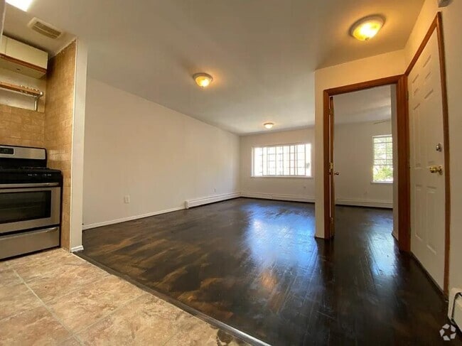 Building Photo - 3 bedroom in BROOKLYN NY 11216 Unit 3 Rental