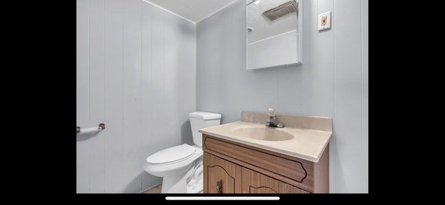 Photo - 925 Cherry St