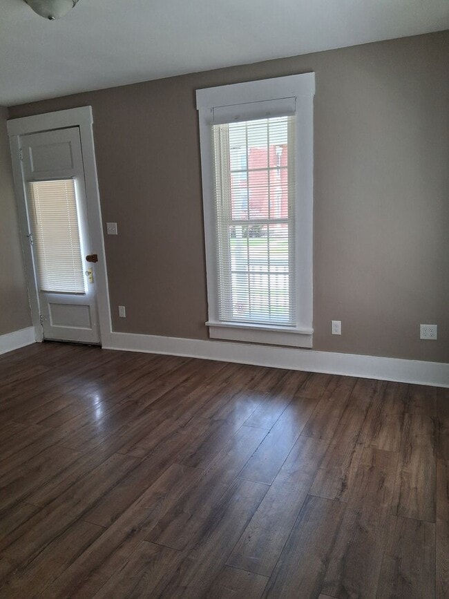 Photo - Charming Spacious Townhouse