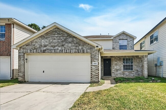 Building Photo - 5010 Deer Path Dr