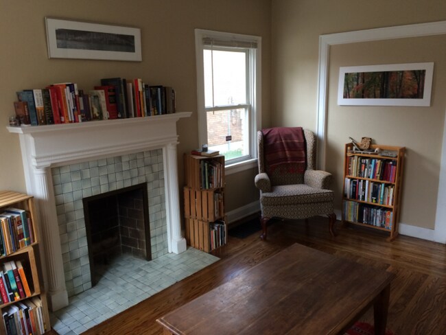 Photo - 925 Nassau St Apartment