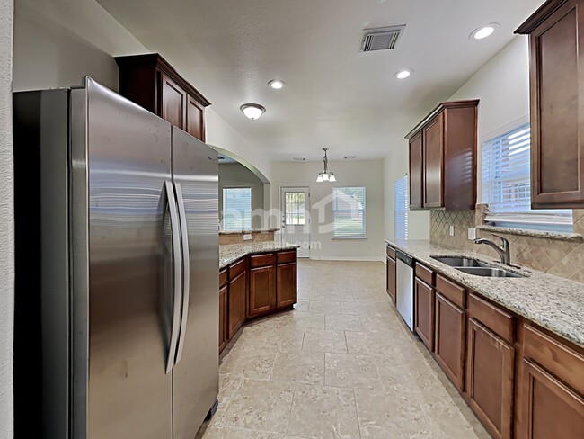 Photo - 1735 Park Oak Drive