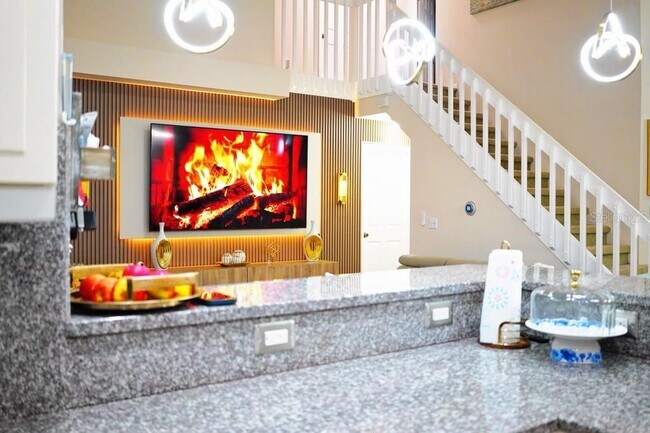 Photo - 2592 Chatham Cir