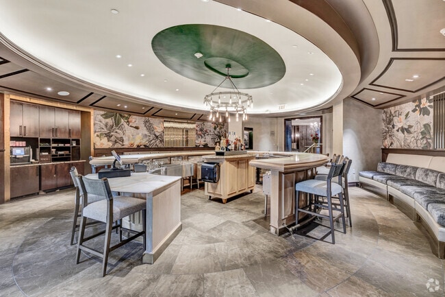 Center Bar