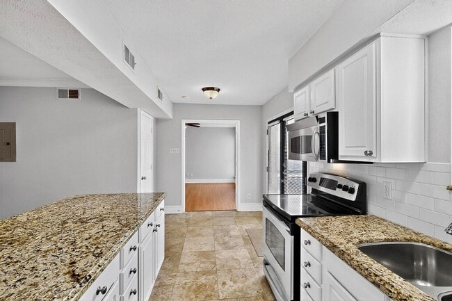 Photo - 7736 Meadow Rd Unidad 203