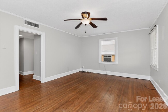 Photo - 1418 Park Dr Unit 4