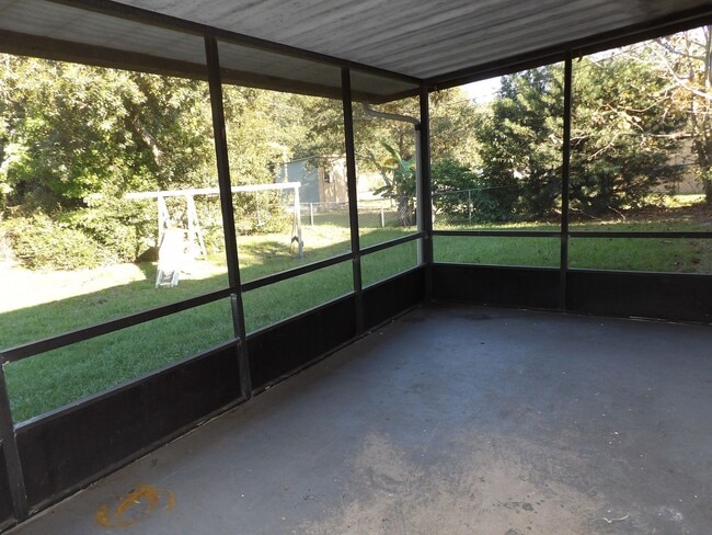 Photo - 3 Bedroom 1 bath Call Carole Arcaro Delton...
