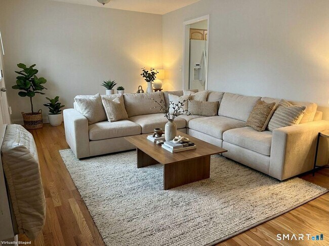 Photo - 1193 Hope St Unidad APT 2