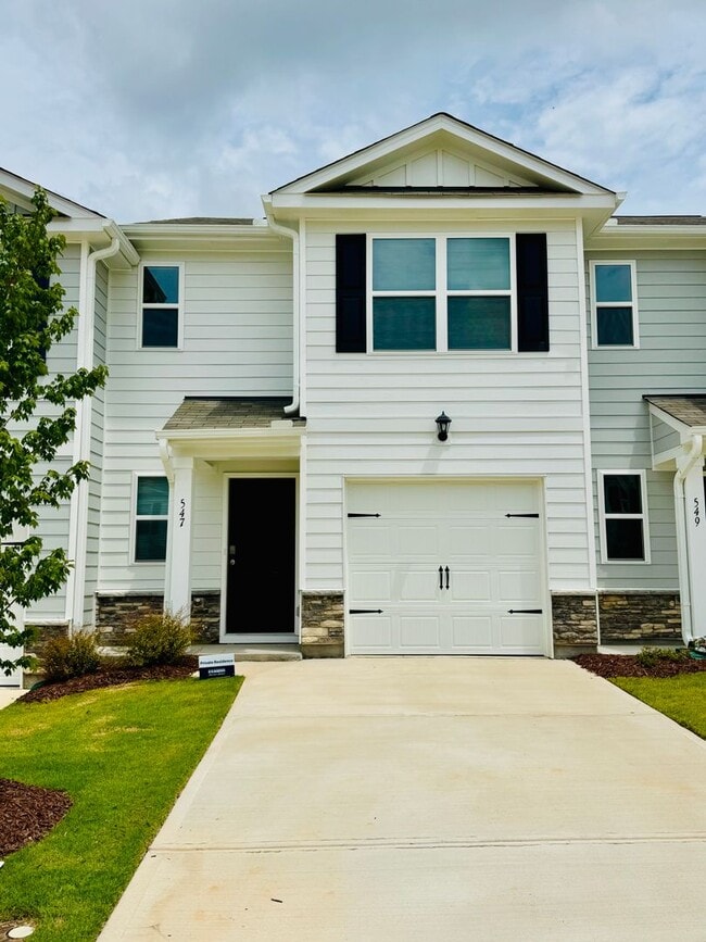 Building Photo - New Construction with Amazing Amenities