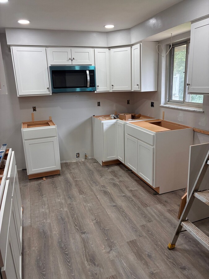 Photo - 421 Wyndhurst Dr