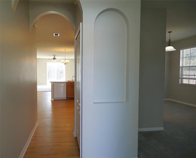 Photo - 10205 Goldenbrook Way