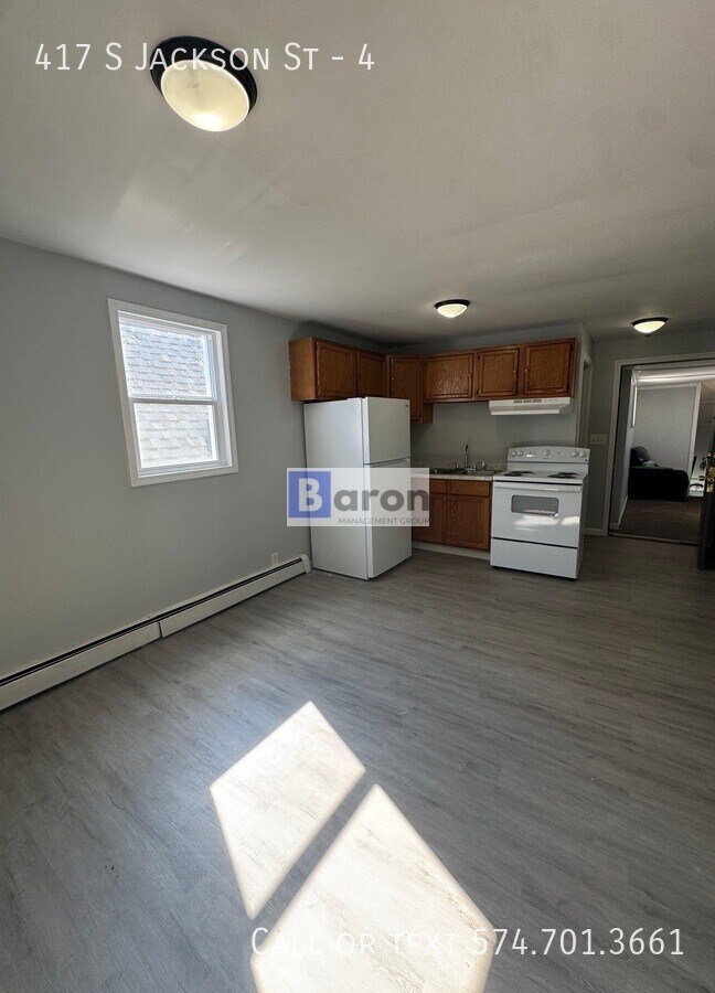 Photo - 417 S Jackson St Unidad 4