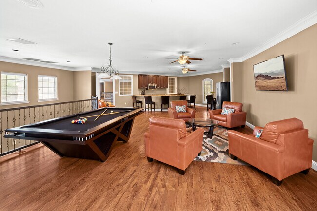 Villas At Parkside