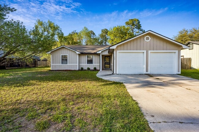 Photo - 132 Woodvalley Ct