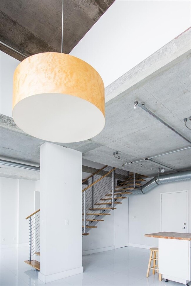 Photo - 690 SW 1st Ct Unit PHI20