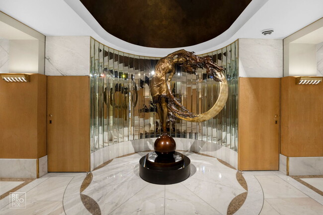 Photo - 111 E Chestnut St Unit 40D